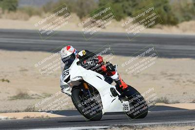 media/Dec-07-2025-CVMA (Sun) [[3e7d2de5dc]]/Race 8-Middleweight Shootout/